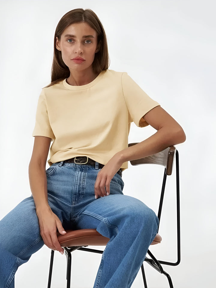 Novezzi™ | Lila Essentials Tee